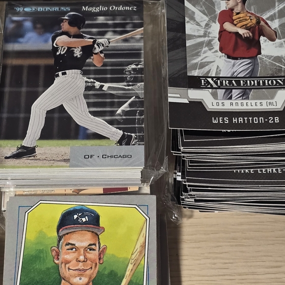 Topps Baseball Card Lot - Picture 7 of 11